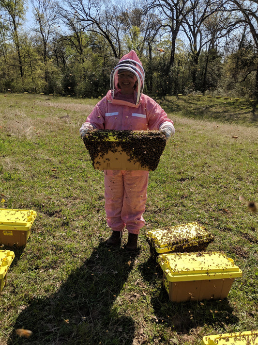 2023 OKLAHOMA NUC NUCLEUS MARKED QUEEN